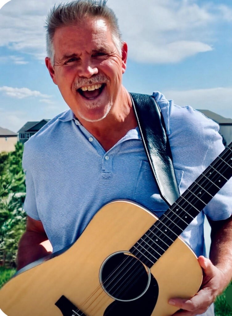 Dan Kenny with guitar